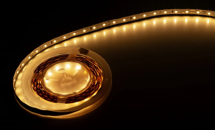 UHQ-64LED-6W-WW.jpg