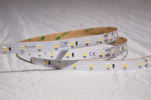 UHQ-64LED-6W-6kK-C90.JPG