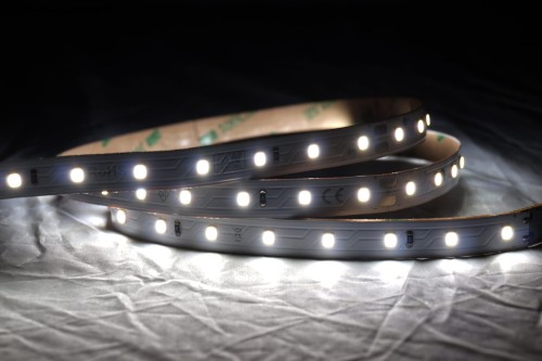 UHQ-64LED-6W-6kK-C90 (2).JPG